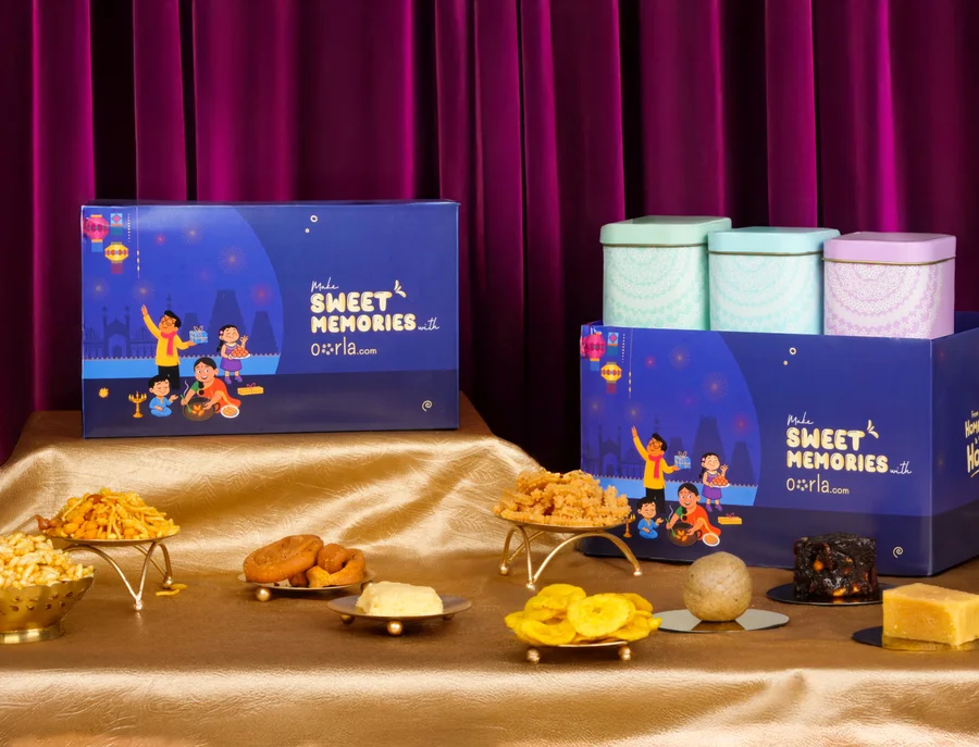 The Elite Special Combo hamper, photographed